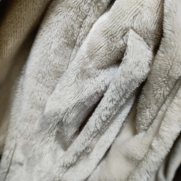 UGG Women’s Fleece Knit Robe Marlow Medium Belted Moonbeam Beige Kimono Plush - Picture 8 of 15